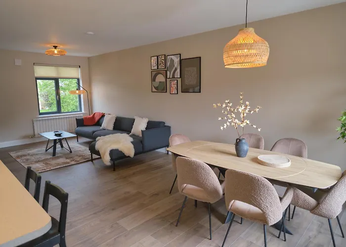 Riverside - Luxury 3 *